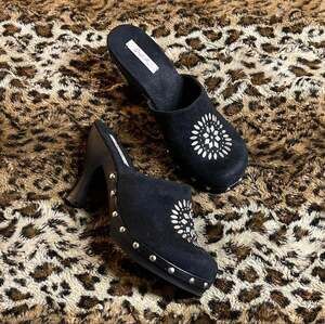 Qupid Studded Suede Clog Mules Black Y2K Platform High Heels